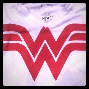 Under armor Wonder Woman t